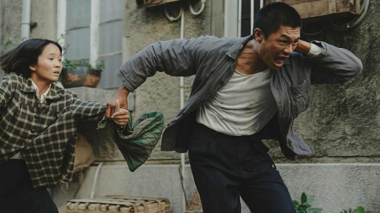 Netflix《大濛》：贖屍金、子彈錢、無人認領的遺體，白色恐怖下那群被歷史抹去的臉孔首圖