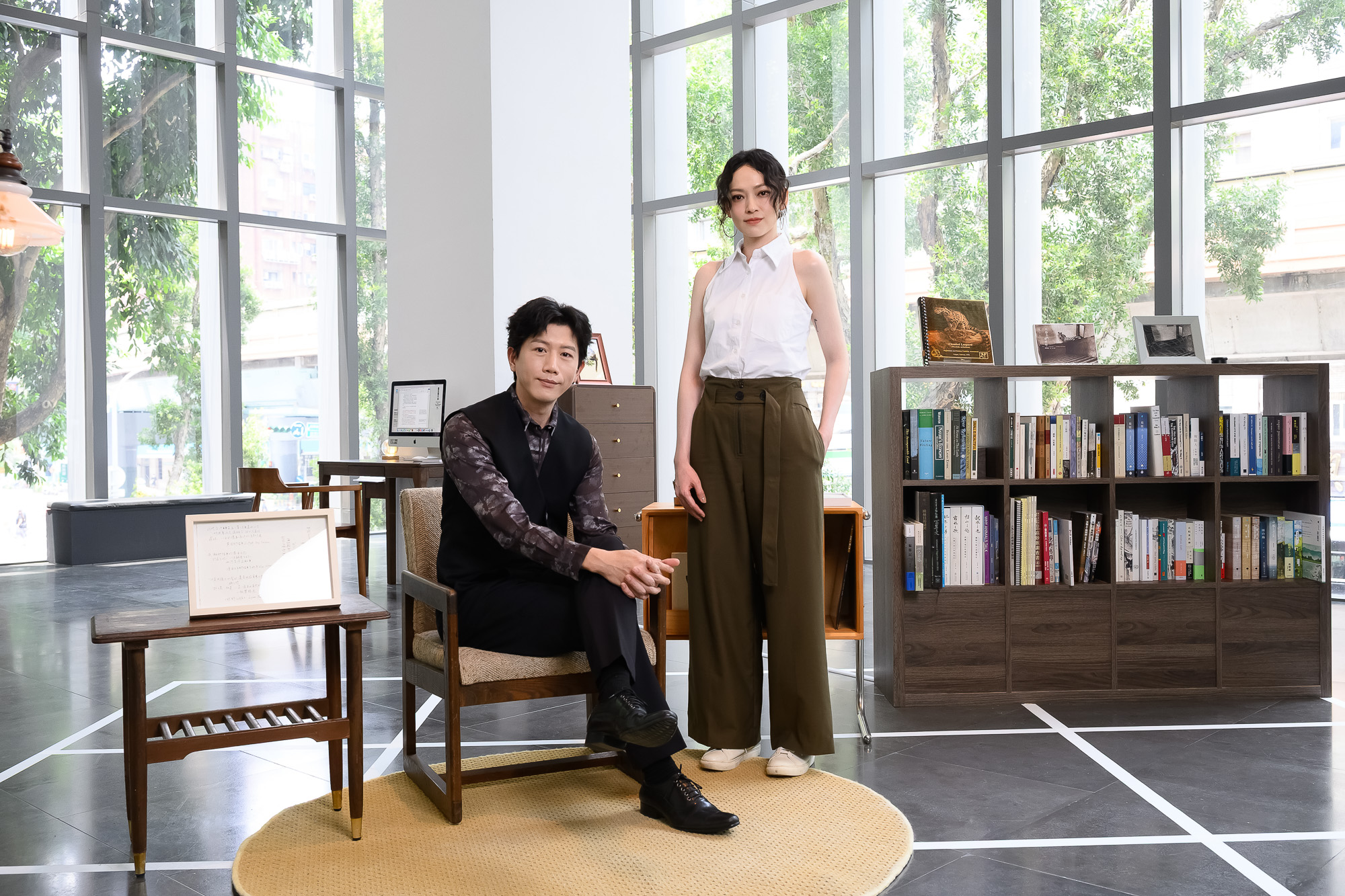 《雲在兩千米》主演莫子儀(左)、姚以緹(右)