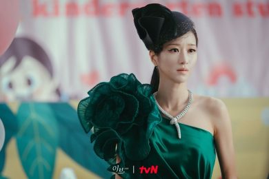 【首播開箱】《夏娃的醜聞》：徐睿知化身復仇黑玫瑰追兇13年，父仇不共戴天！